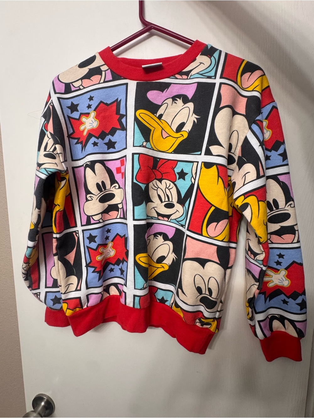 Mickey and Friends Crewneck XS